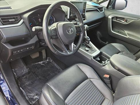 Used 2019 Toyota RAV4 XSE image 11