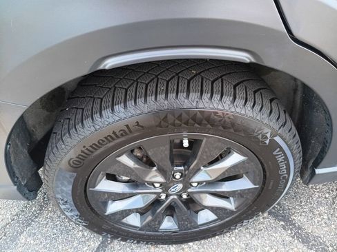 Used 2025 Subaru Outback Onyx Edition AWD/4WD image 30