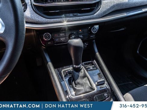 Used 2024 Jeep Compass Sport AWD/4WD image 10