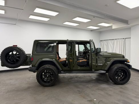 Used 2021 Jeep Wrangler Unlimited Sahara w/ Uconnect 4C Nav & Sound Group AWD/4WD image 29