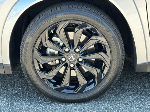 Used 2024 Lexus UX 250h F Sport image 36