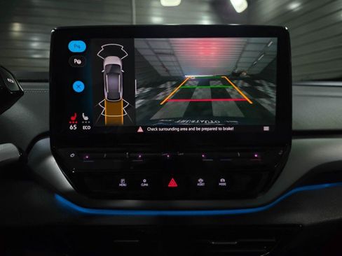 Used 2023 Volkswagen ID.4 2WD image 25