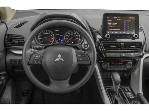 New 2026 Mitsubishi Eclipse Cross LE AWD/4WD image 4