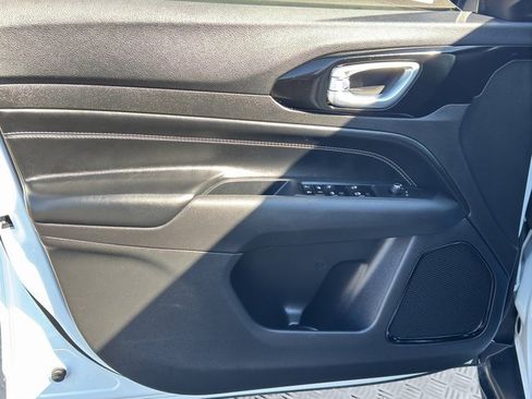 Used 2023 Jeep Compass Altitude w/ Convenience Group image 13