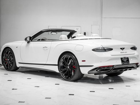 New 2026 Bentley Continental GTC AWD/4WD image 3