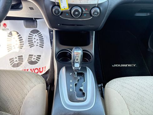 Used 2016 Dodge Journey SE w/ Flexible Seating Group FWD image 18