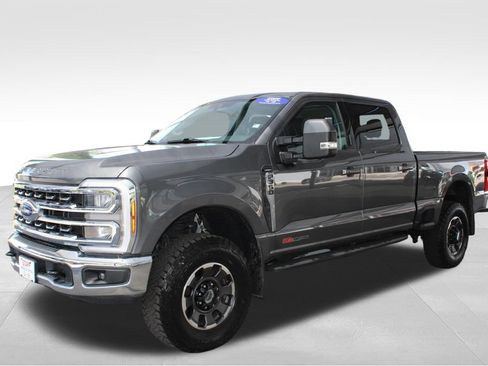 Used 2023 Ford F350 Lariat w/ Tremor Off-Road Package AWD/4WD image 8