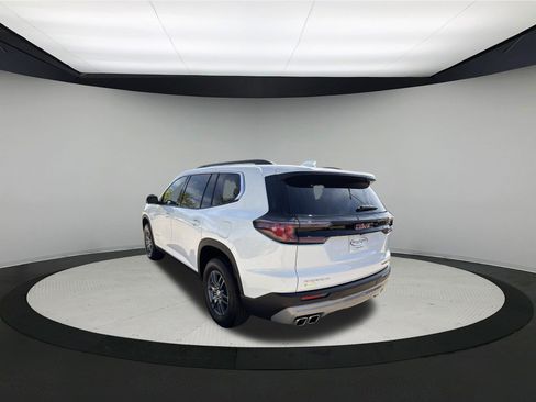 Used 2025 GMC Acadia Elevation FWD image 5