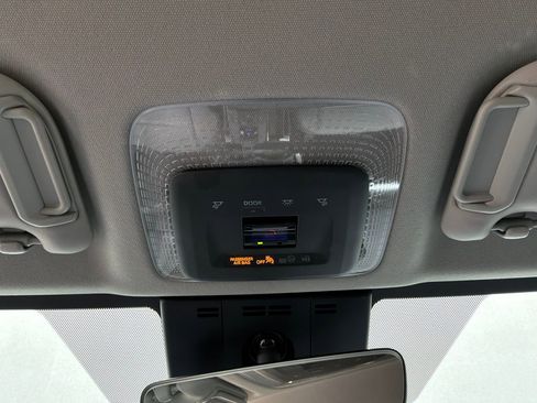 Used 2025 Toyota Prius LE image 16