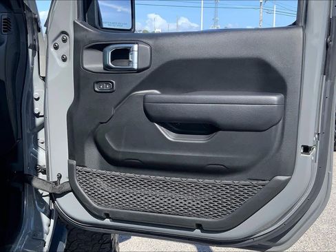 Used 2023 Jeep Wrangler Unlimited Sport w/ Xtreme 35 Tire Package image 22