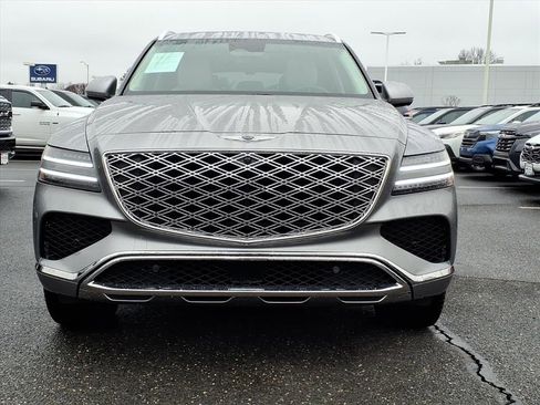 Used 2025 Genesis GV80 3.5T Prestige image 2