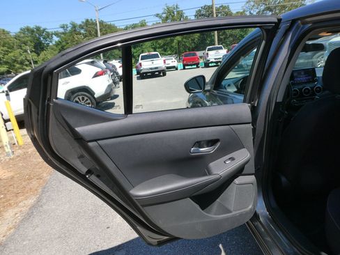 Used 2021 Nissan Sentra SV FWD image 26