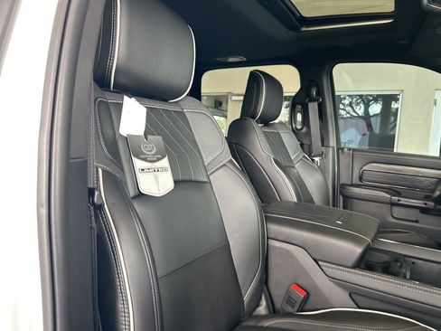 New 2025 RAM 2500 Limited image 31