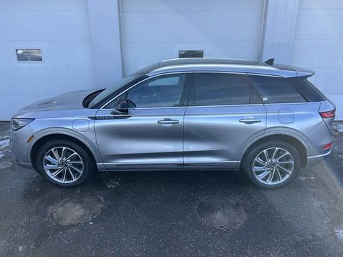 Certified 2021 Lincoln Corsair Grand Touring image 3