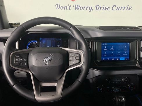 Used 2023 Ford Bronco Black Diamond image 17