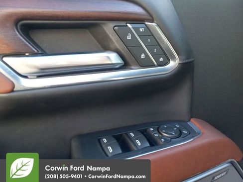 Used 2024 GMC Sierra 3500 Denali Ultimate image 11