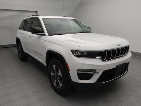 Used 2022 Jeep Grand Cherokee Limited 4xe image 13