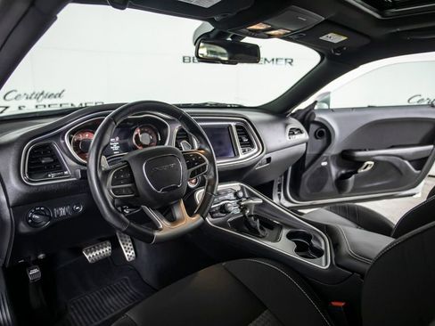 Used 2019 Dodge Challenger SRT Hellcat image 20