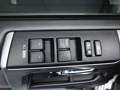 Used 2022 Toyota 4Runner Limited image 22