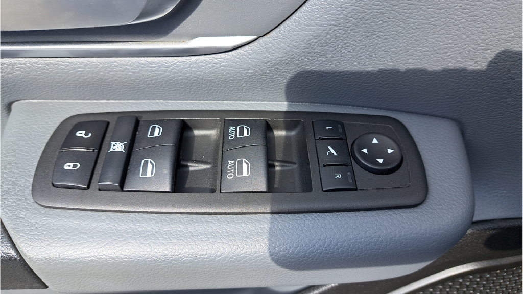 Used 2022 RAM 1500 Big Horn AWD/4WD image 25