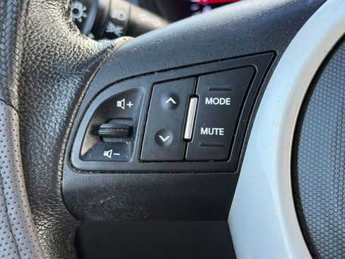 Used 2012 Kia Soul + image 16