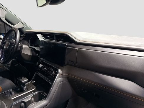 Used 2023 GMC Sierra 1500 AT4 image 28