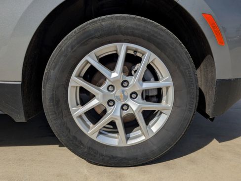 Used 2023 Chevrolet Equinox LT AWD/4WD image 15