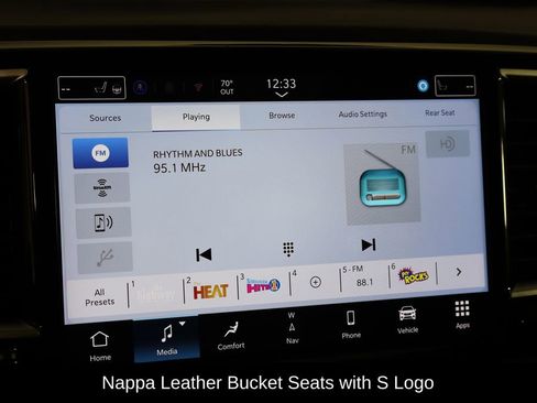 New 2026 Chrysler Pacifica Limited w/ Uconnect Theater Family Group FWD image 30