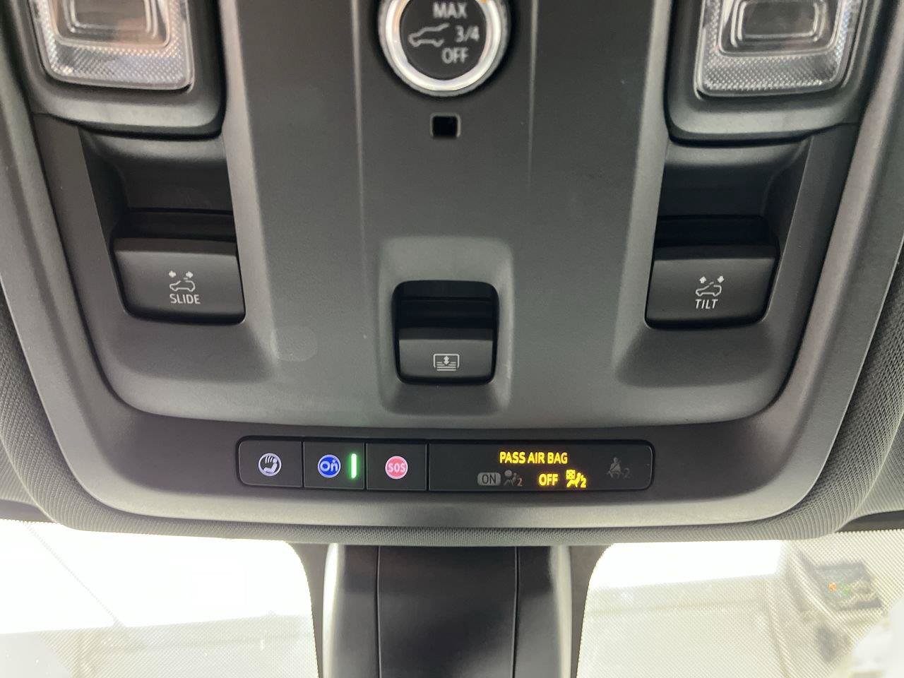 Certified 2022 GMC Yukon XL SLT AWD/4WD image 32