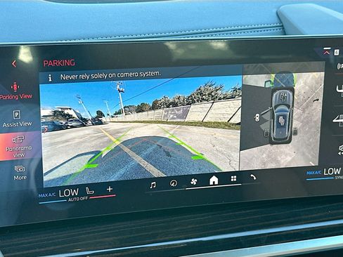 New 2026 BMW X5 sDrive40i w/ Premium Package image 12