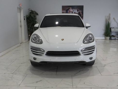 Used 2014 Porsche Cayenne AWD/4WD image 9