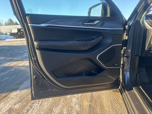 Used 2021 Jeep Grand Cherokee L Limited image 8