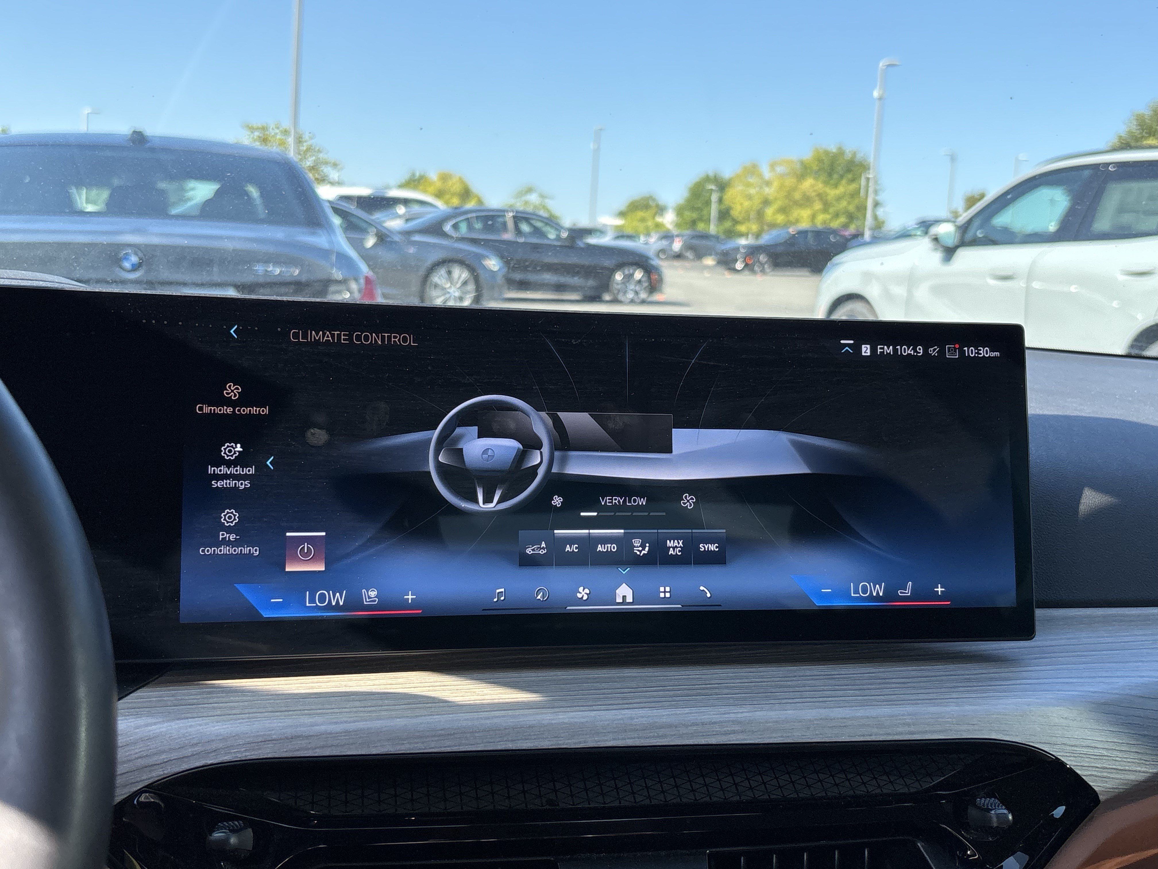 Certified 2025 BMW 330i Sedan RWD image 29