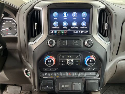 Used 2023 GMC Sierra 3500 Denali w/ Denali Ultimate Package AWD/4WD image 12