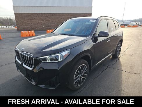 Used 2025 BMW X1 xDrive28i image 3