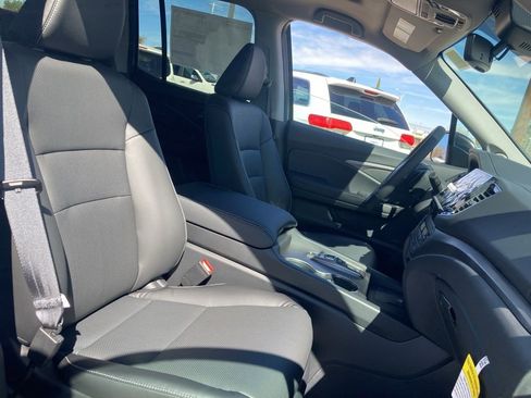 Used 2025 Honda Ridgeline RTL image 13