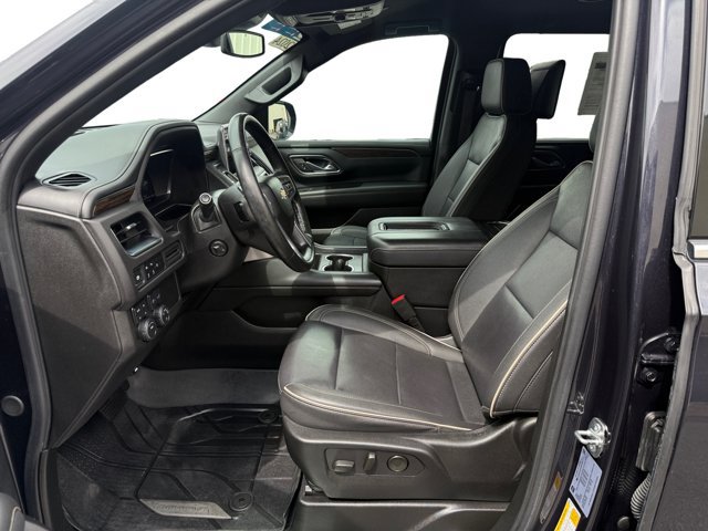 Used 2024 Chevrolet Suburban Premier AWD/4WD image 10