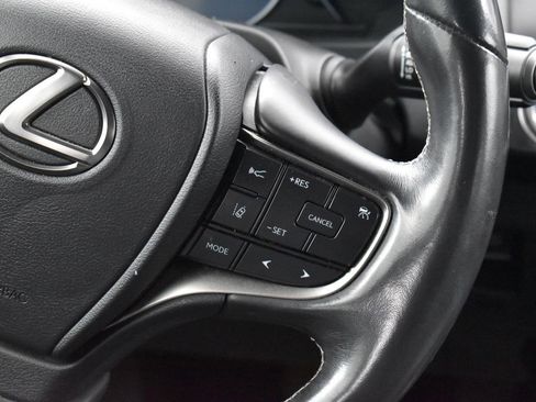 Used 2020 Lexus UX 250h w/ Premium Package image 18