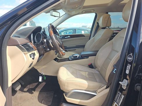 Used 2018 Mercedes-Benz GLS 550 4MATIC w/ Driver Assistance Package image 5