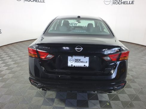 New 2026 Nissan Altima 2.5 SR w/ SR Midnight Edition Package AWD/4WD image 5