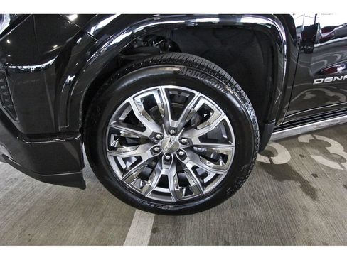 Used 2024 GMC Sierra 1500 Denali AWD/4WD image 34
