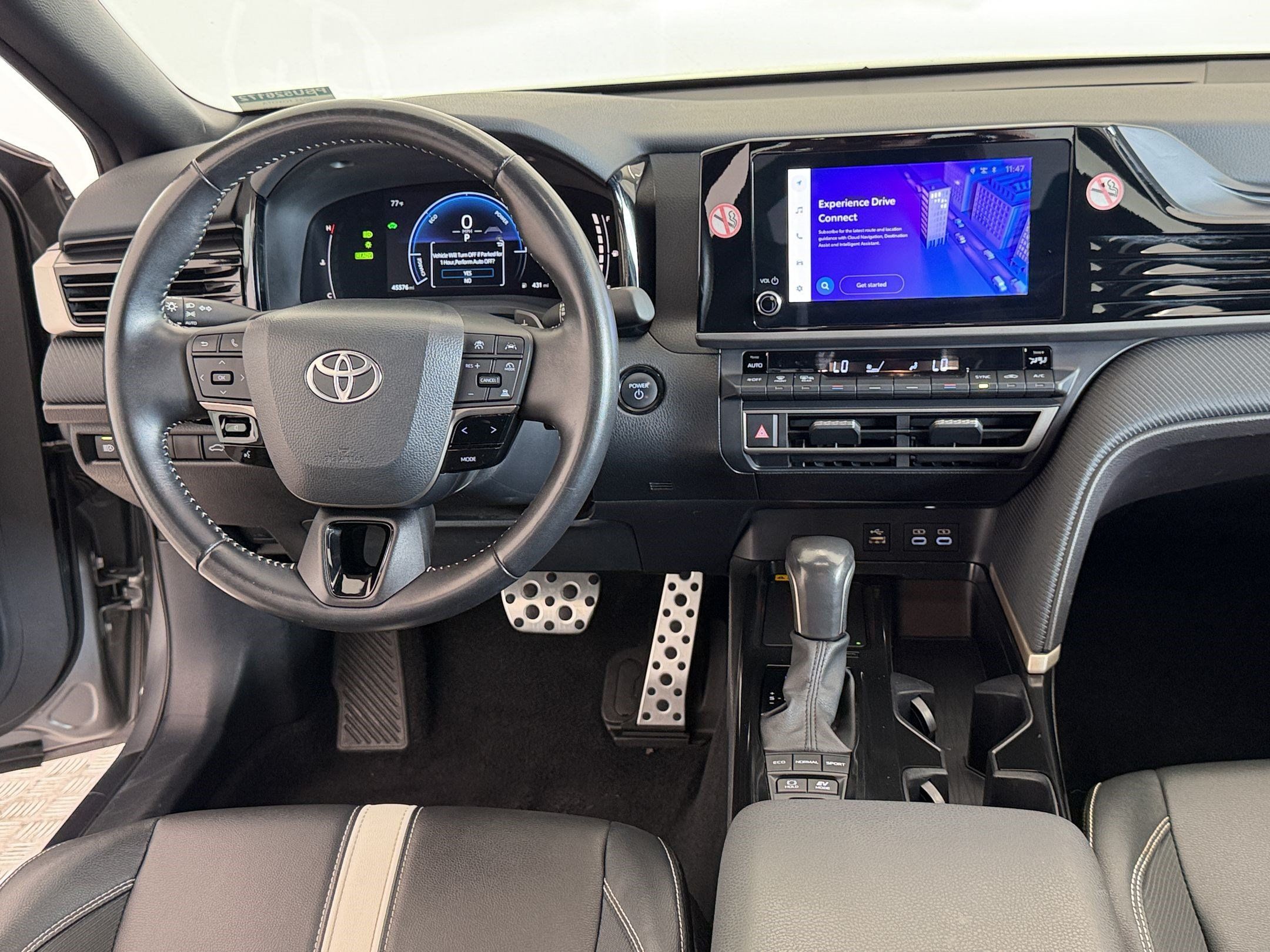 Used 2025 Toyota Camry SE FWD image 28