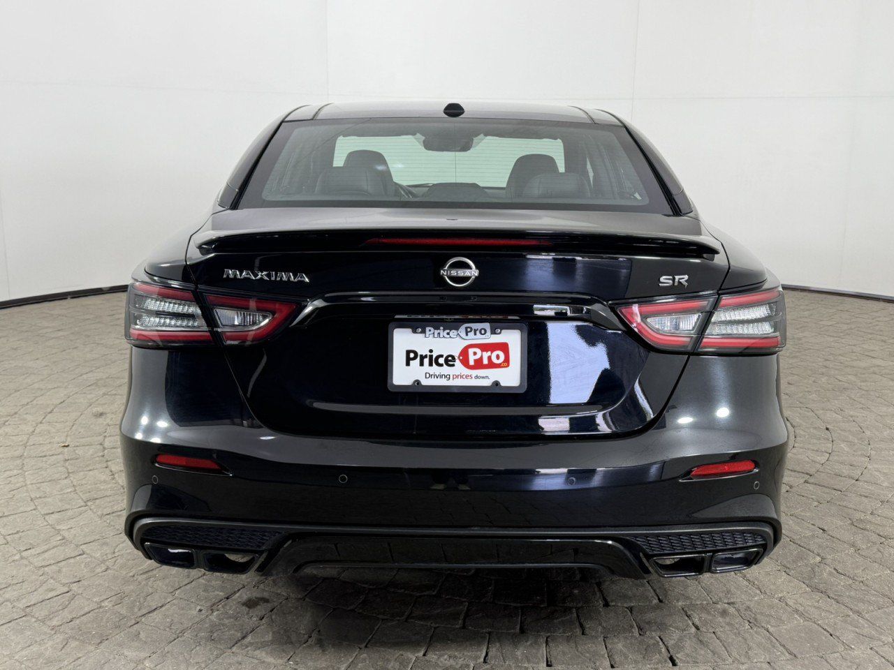 Used 2023 Nissan Maxima SR FWD image 6