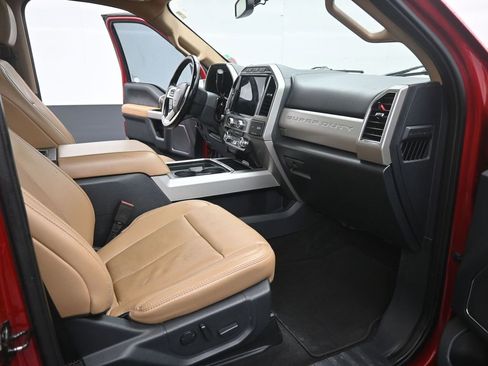 Certified 2022 Ford F250 Lariat w/ Lariat Ultimate Package image 24