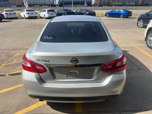 Used 2016 Nissan Altima 2.5 S w/ Power Driver Seat Package FWD image 5