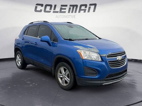 Used 2016 Chevrolet Trax LT w/ LT Sun and Sound Package image 7