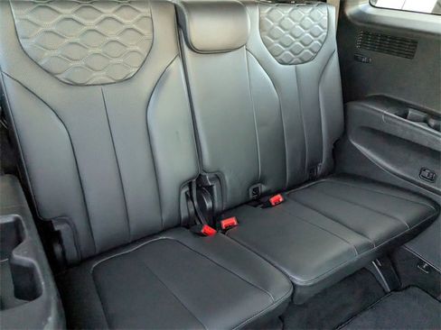 Used 2022 Hyundai Palisade Limited image 34