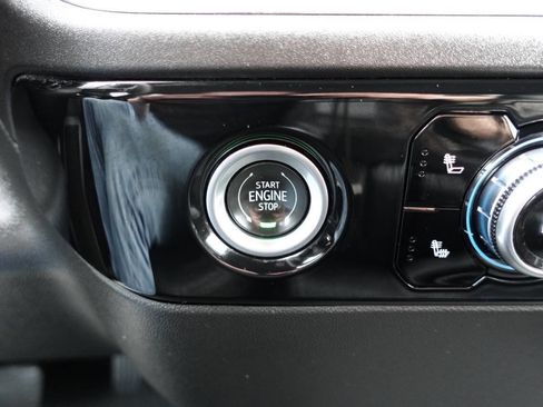 Used 2024 GMC Sierra 1500 Elevation image 46