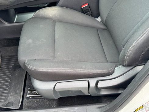Used 2023 Nissan Rogue S AWD/4WD image 22