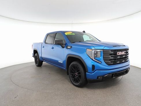 Used 2022 GMC Sierra 1500 Elevation w/ Preferred Package image 27